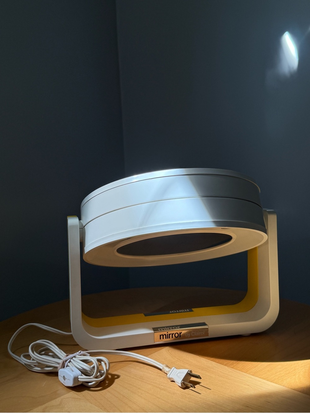 Vintage Yellow Space Age c1970s Clairol Light Up Magnifying Mirror Tabletop Wall - Picture 5 of 11